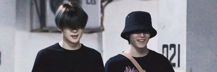 Foreveronleee's profile banner image