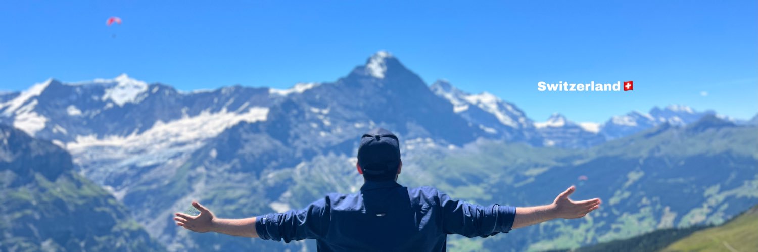 TR_0K's profile banner image