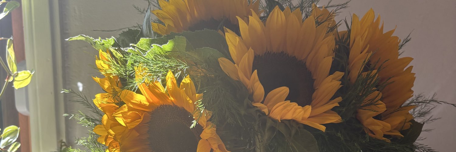 manombrill's profile banner image