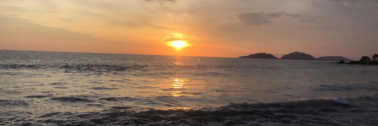 erickariel97's profile banner image