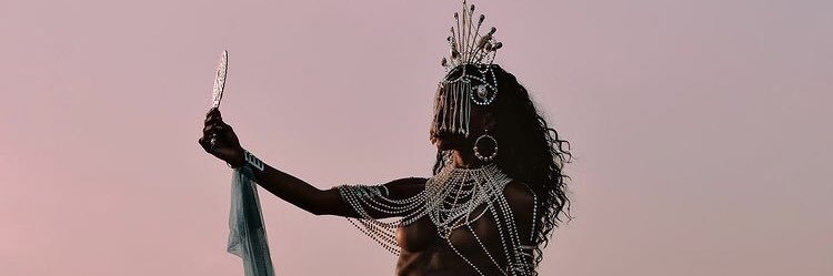 carolcrsx's profile banner image