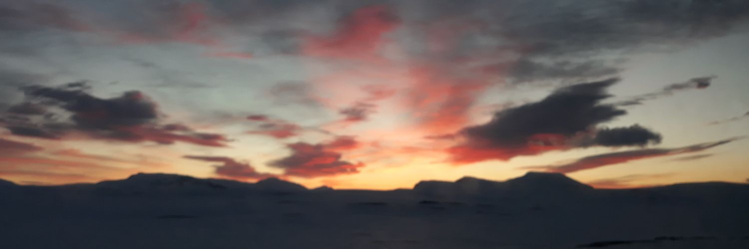 magdufffa's profile banner image