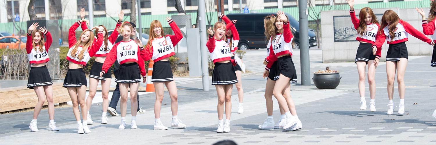 playwith_luda's profile banner image