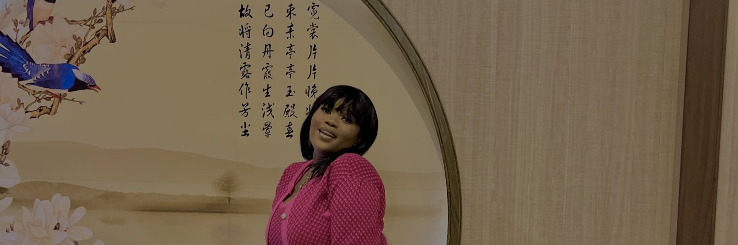 gracesoolee's profile banner image
