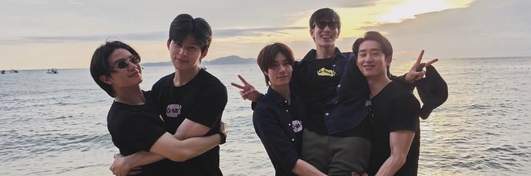 เด๋อรีน° 🐻🐼 🍅🦊🎸🦈 banner