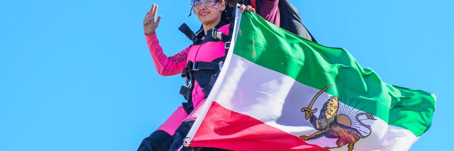 Naaz 🇮🇷 🇺🇸 banner