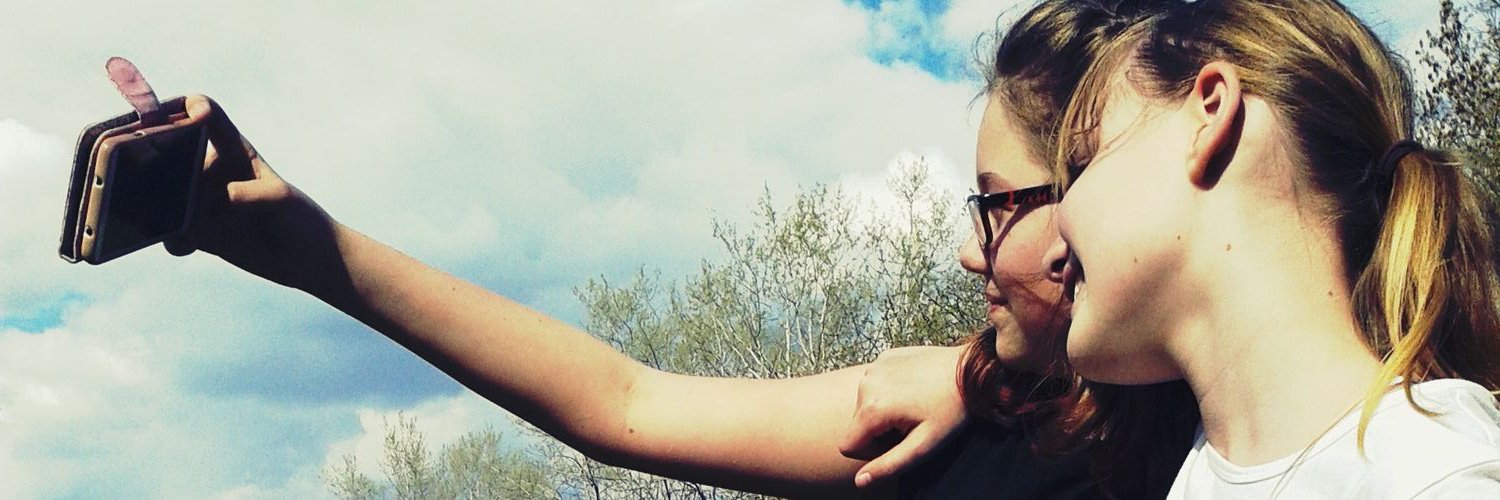 ErmischLaura's profile banner image