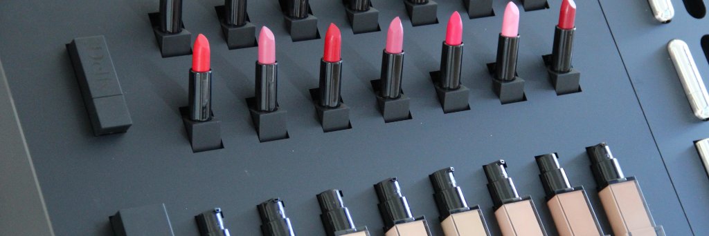 Delfy Cosmetics banner