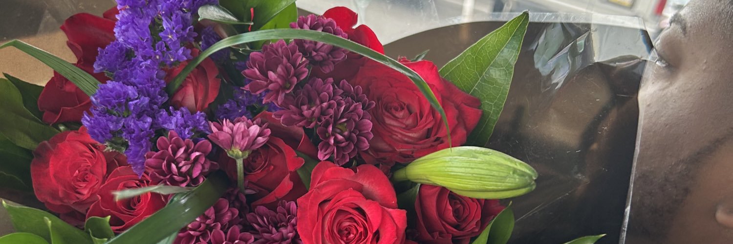 osh_lashay's profile banner image