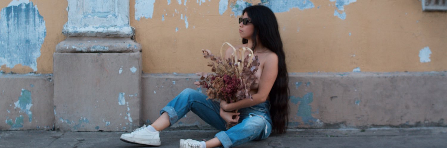 MirelaV_'s profile banner image