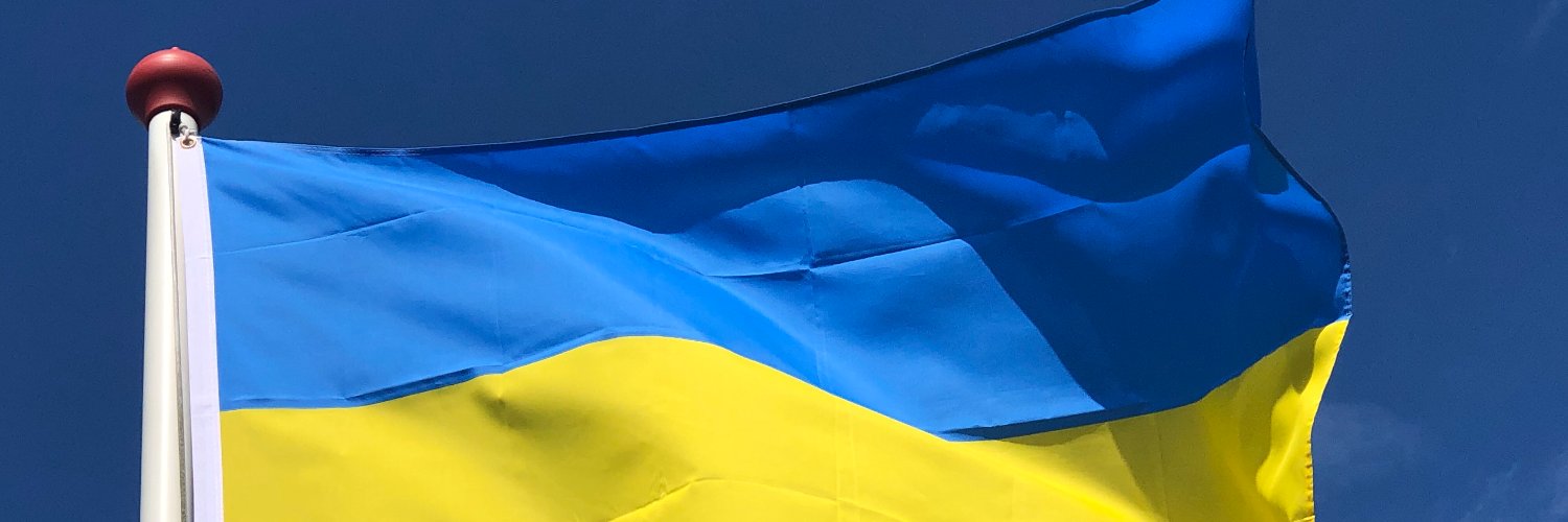 erikthier's profile banner image