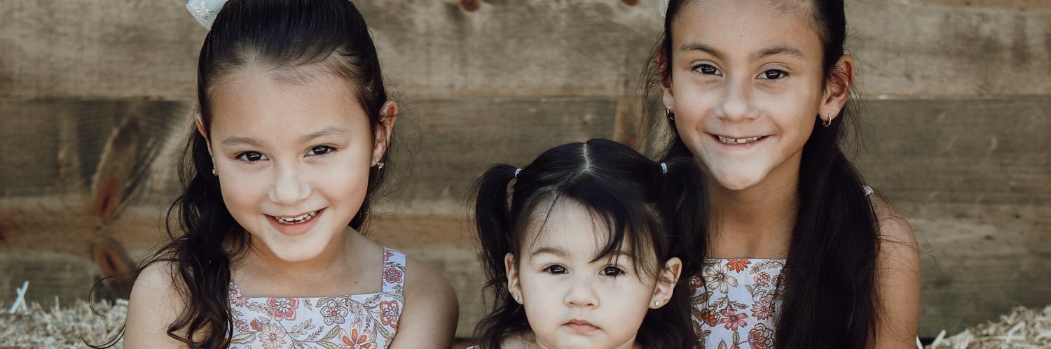 monicagxo's profile banner image