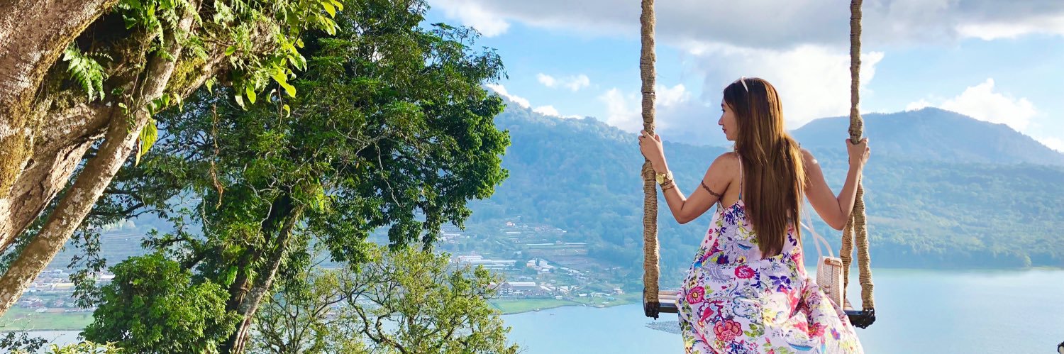 TineeeBabe's profile banner image
