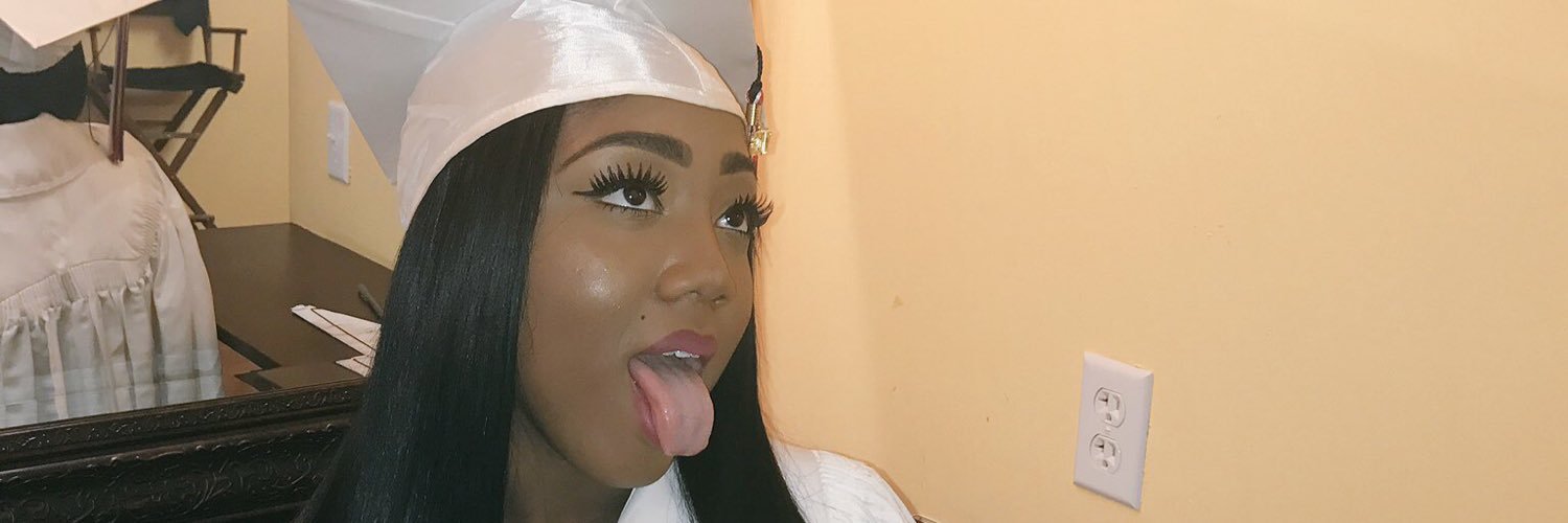 limahsyaaa's profile banner image