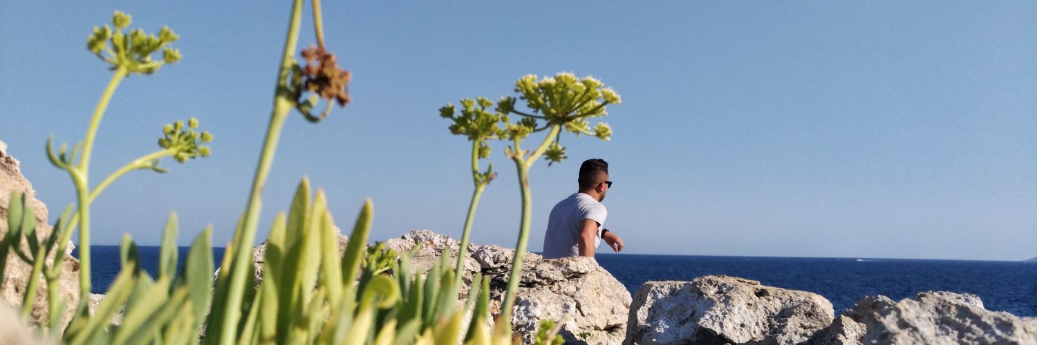 valeriocecch's profile banner image