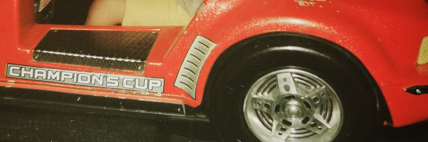 issareez's profile banner image