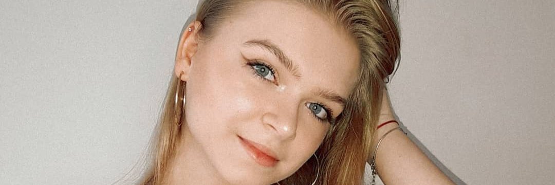 Anzeliina's profile banner image