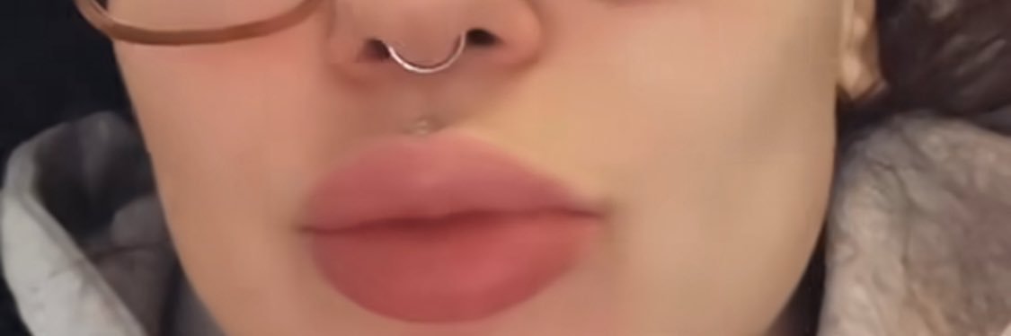 sheissodamnhot's profile banner image