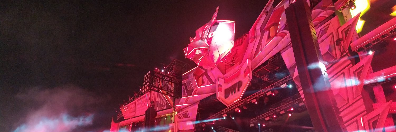 divsonn's profile banner image