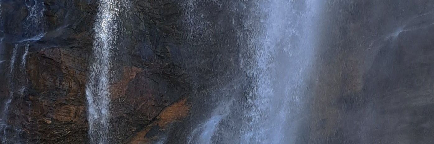 pri123_'s profile banner image