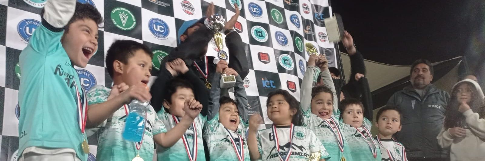 mostromunoz's profile banner image