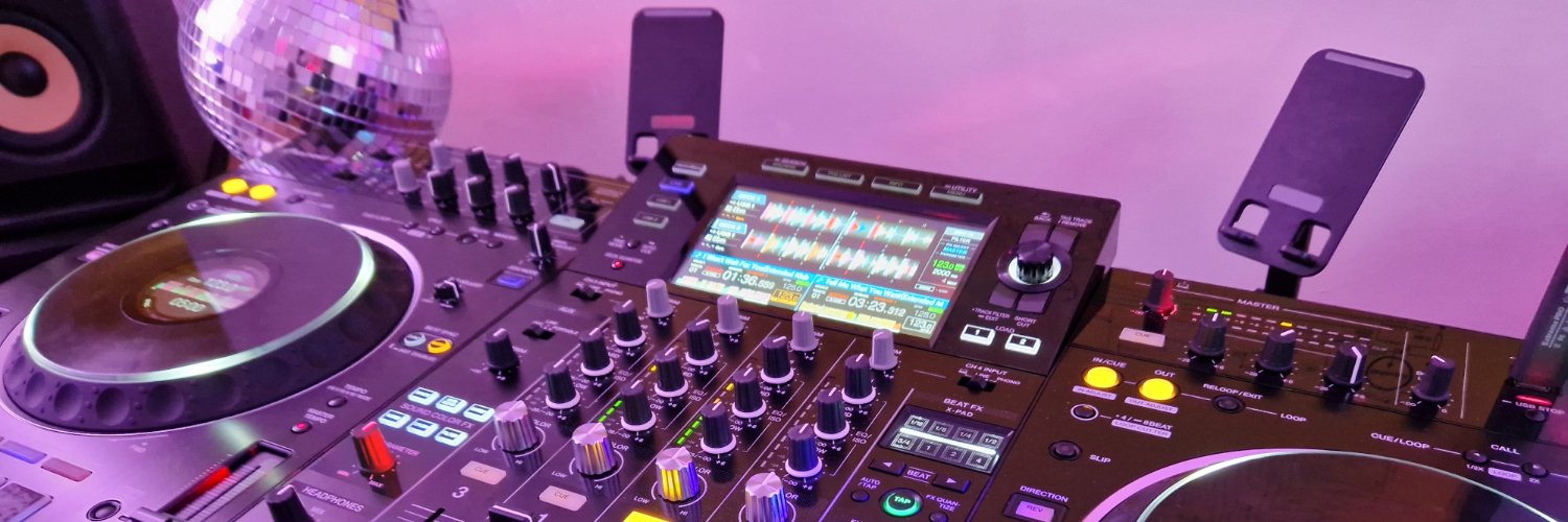 NineteenSixtySimon banner