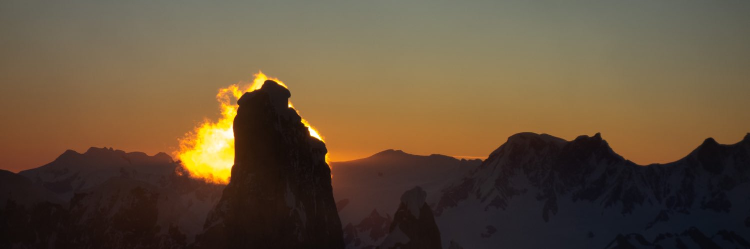 Carlos Suárez banner