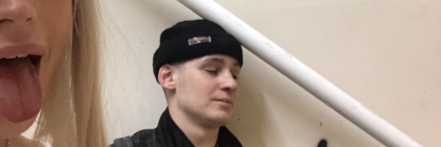 zestyzast's profile banner image
