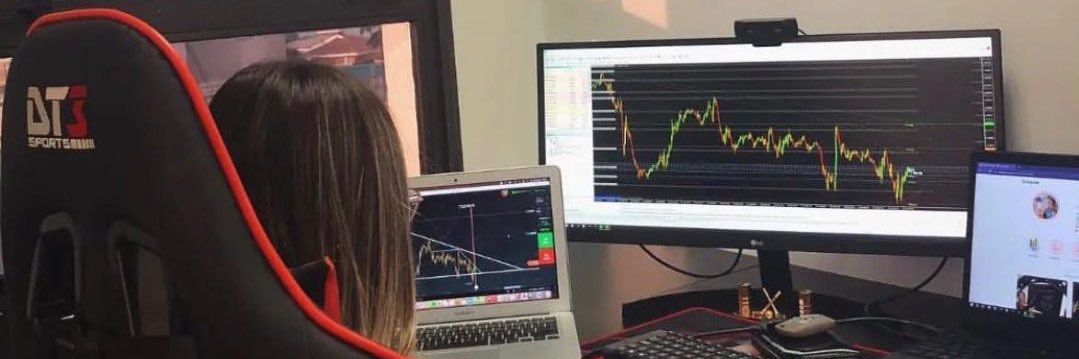 kimSybrandyy's profile banner image