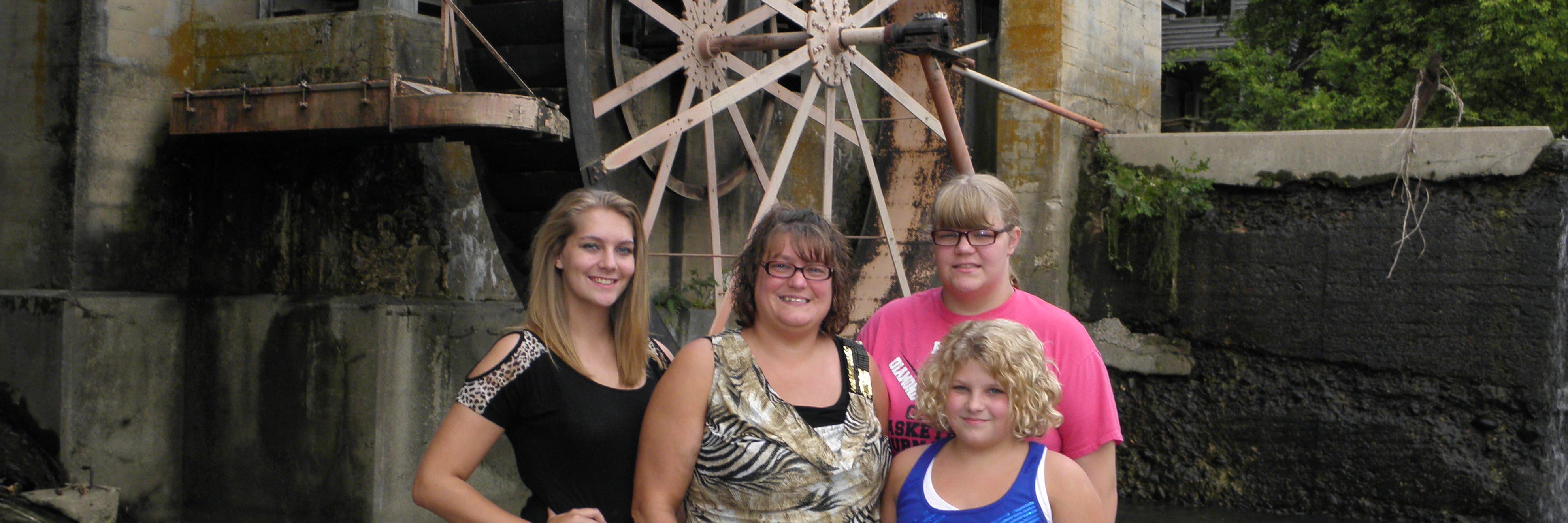 tracietoler's profile banner image