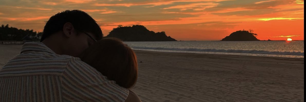 allyrainebow's profile banner image