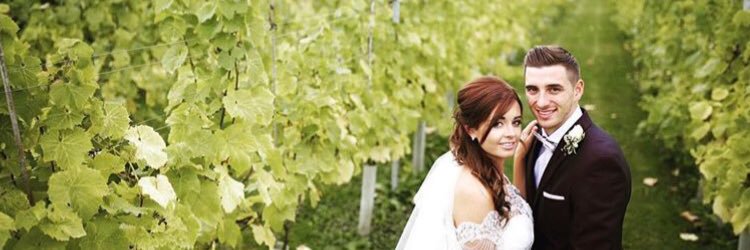 Cara_Moss_'s profile banner image