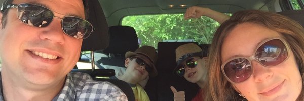 essential_robin Profile Banner