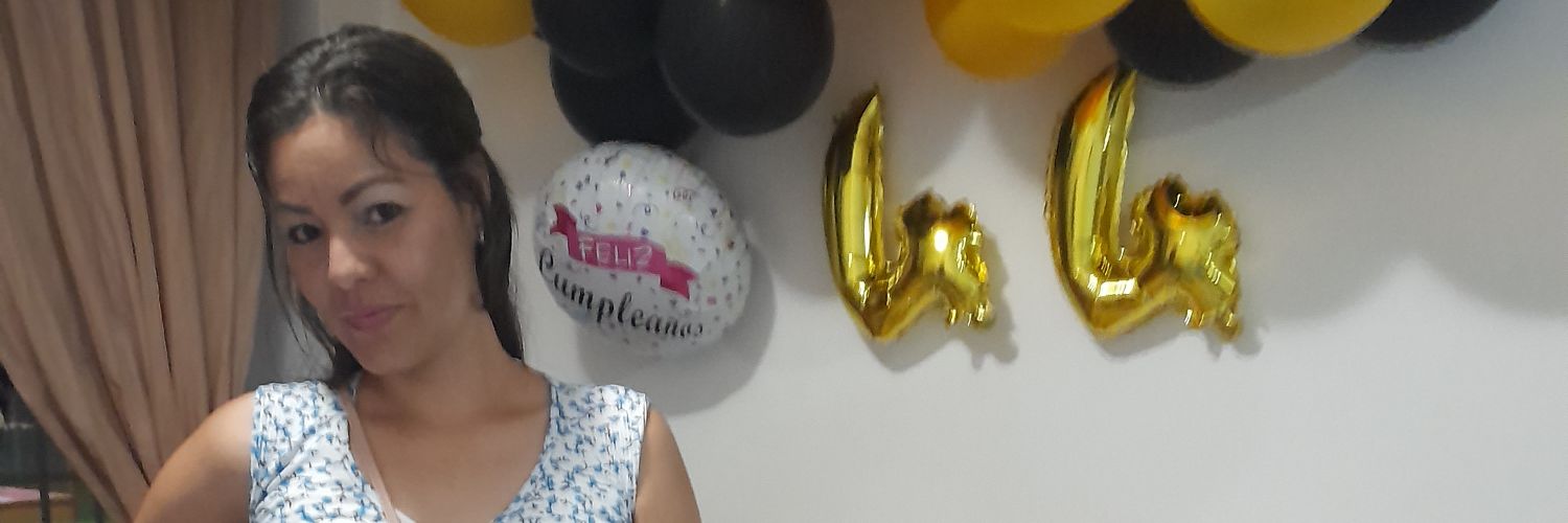 amirenesvasquez's profile banner image