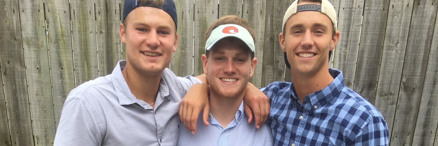 khandzy's profile banner image