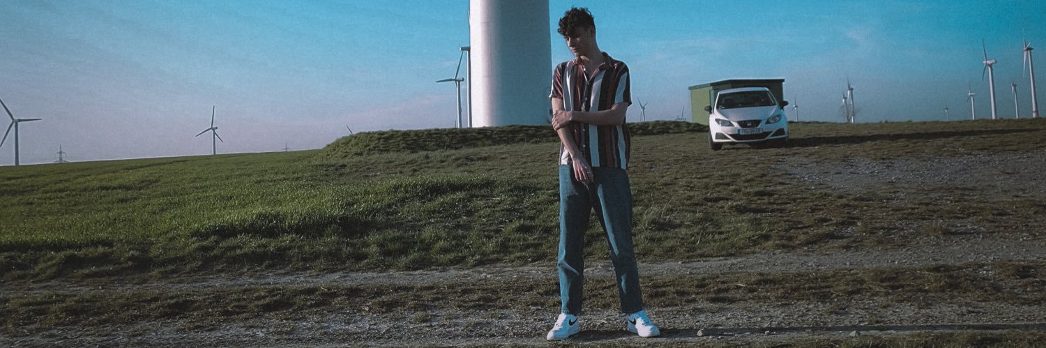 DennisStuffs's profile banner image