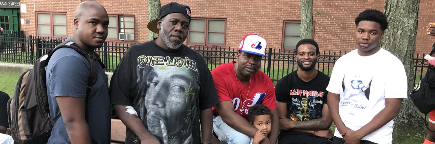 👩🏿‍🚀 banner