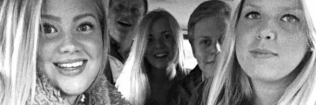 annawalln's profile banner image