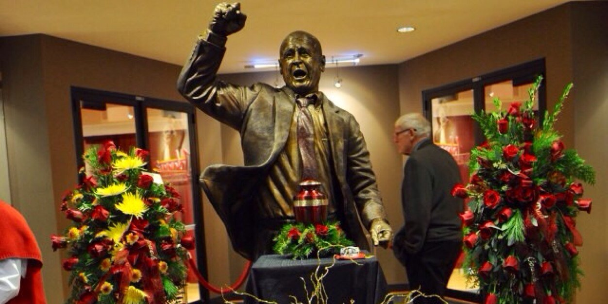 beekard's profile banner image