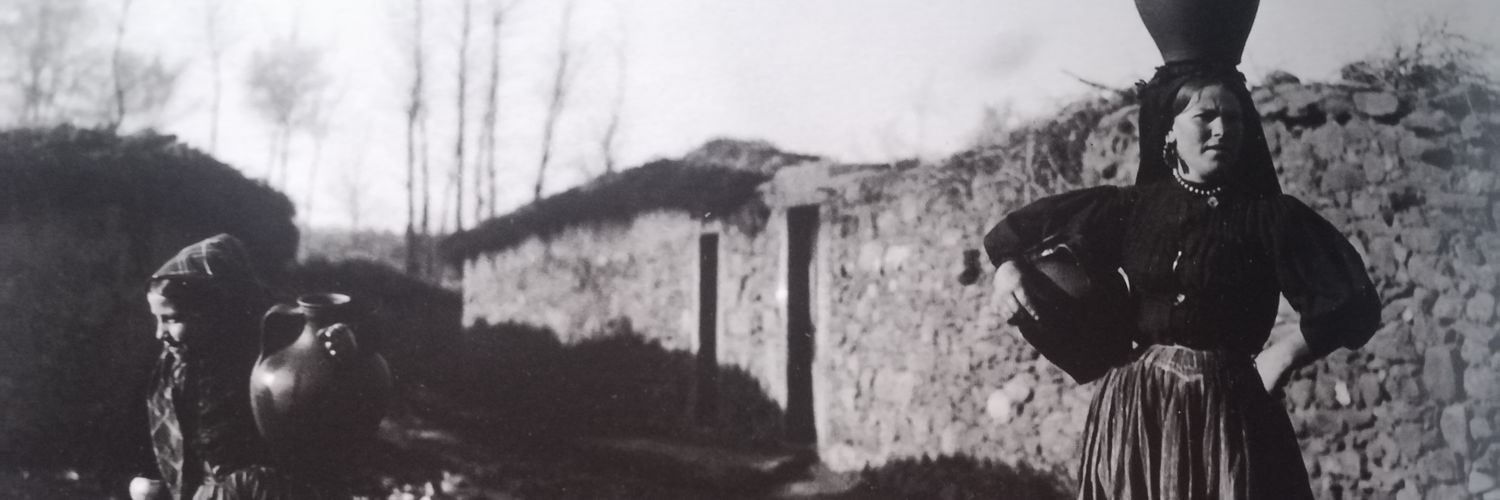 LauraQuijadaD's profile banner image
