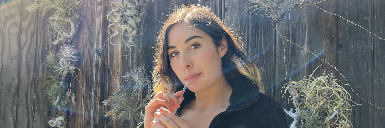 Alxfloresa's profile banner image