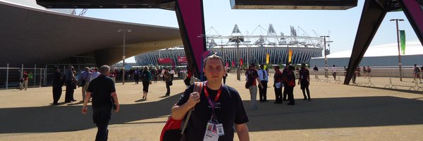 DaviesTheTech Profile Banner