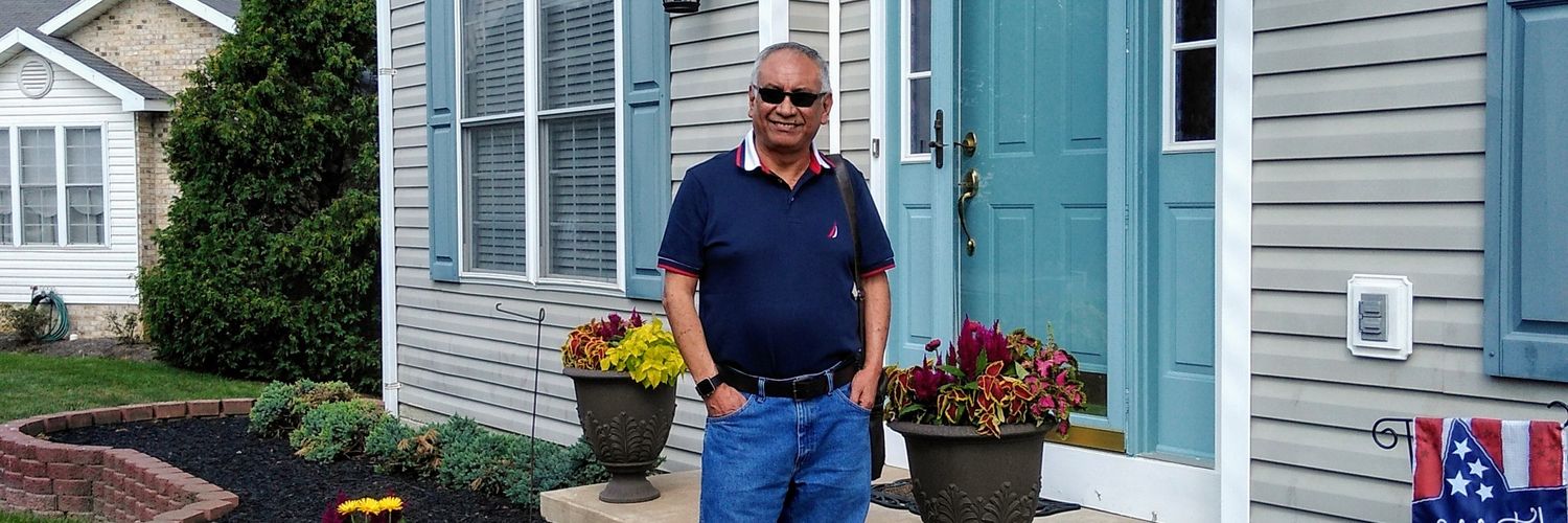 TOBECITO's profile banner image