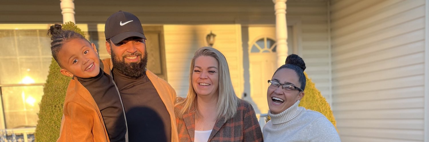 bri_caison's profile banner image
