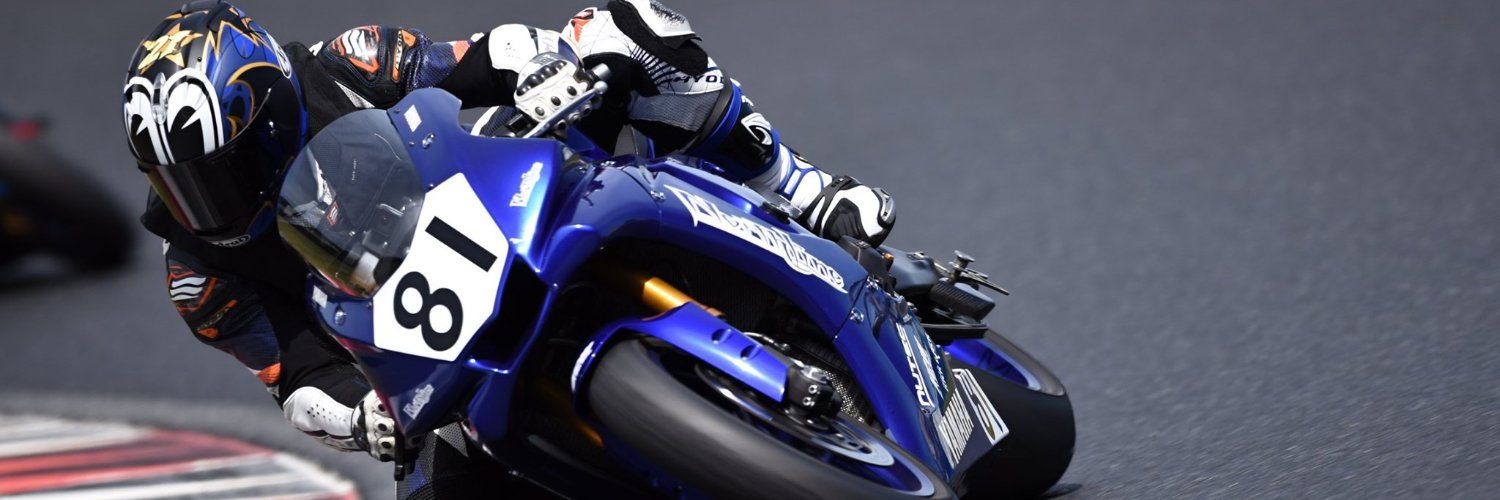 pinchan81's profile banner image