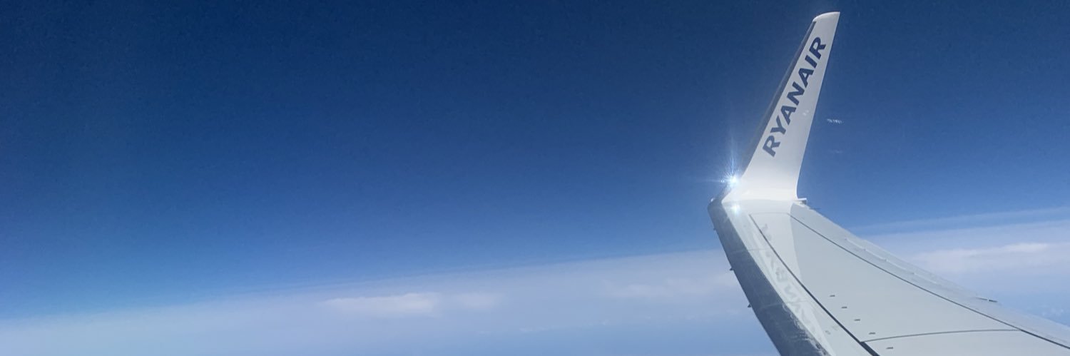 charleve19's profile banner image