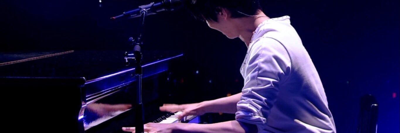 w_1039's profile banner image