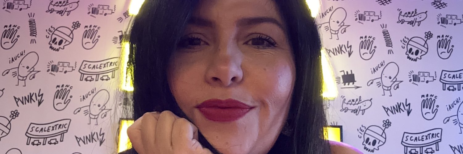 DinaMenp's profile banner image