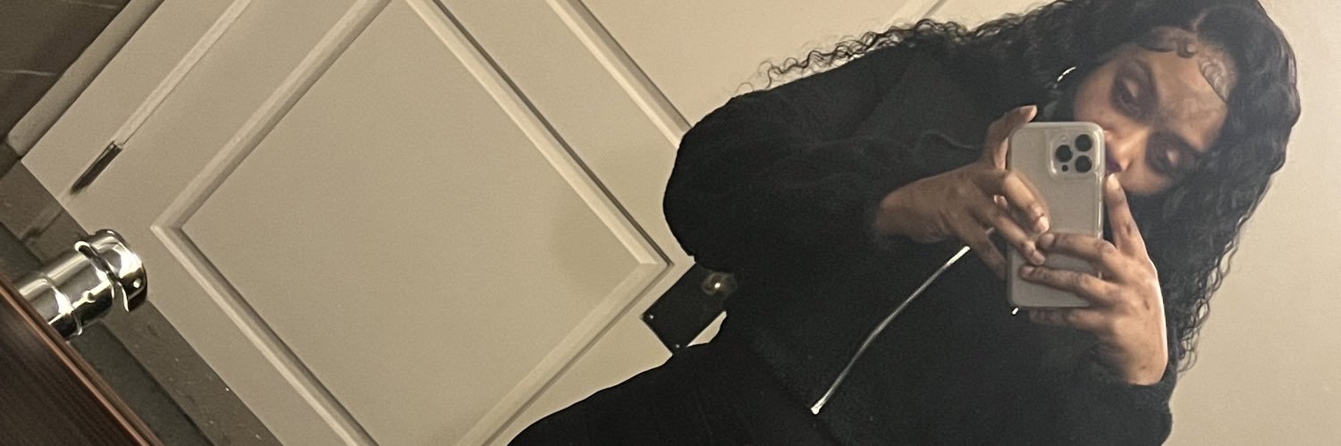 Purpladydazz's profile banner image