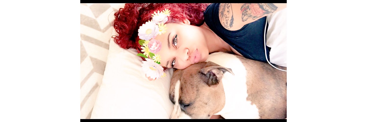 Coralissa's profile banner image